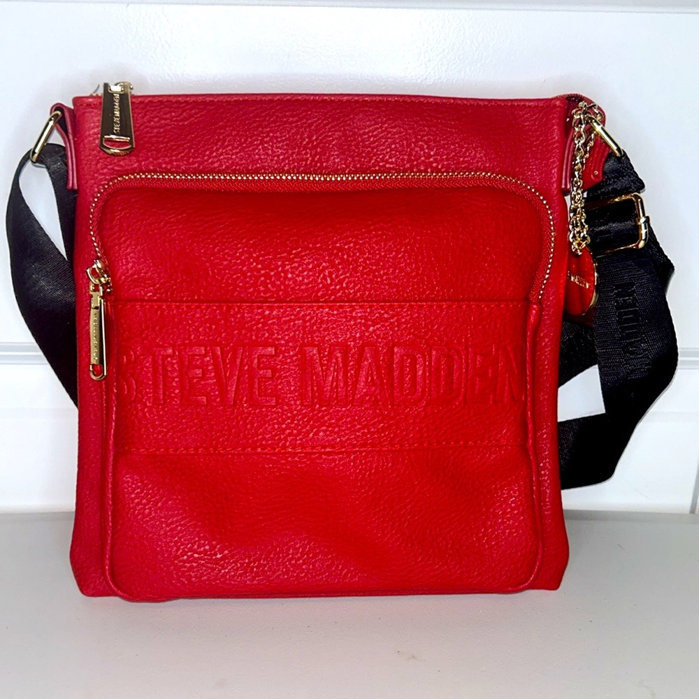 Steve Madden Red, Gold & Black Crossbody Handbag NWOT free matching wallet